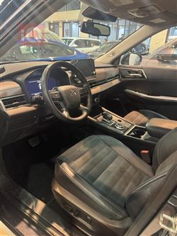 ميتسوبيشي اوتلاندر